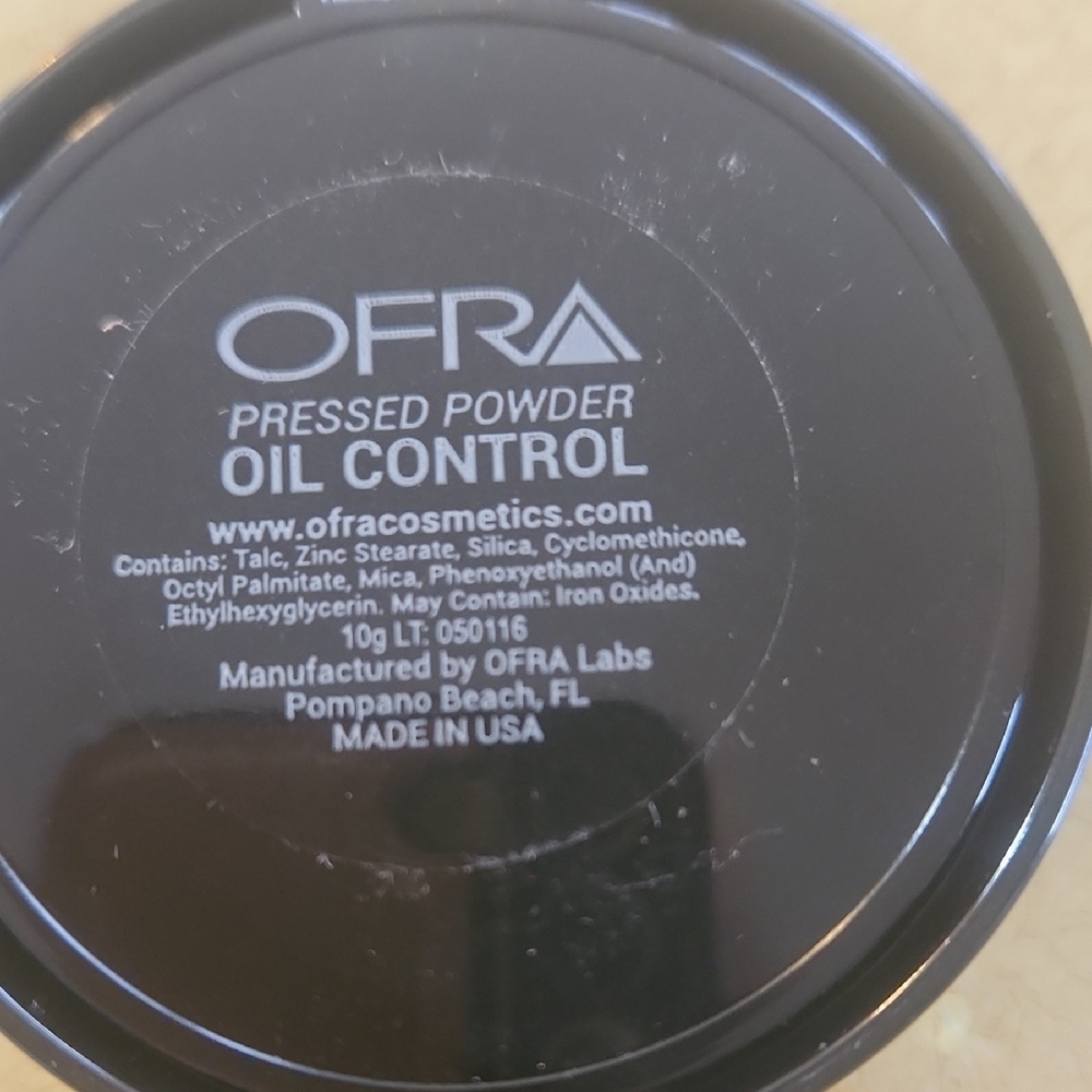 OFRA Setting Powder - White - Picture 3 of 3